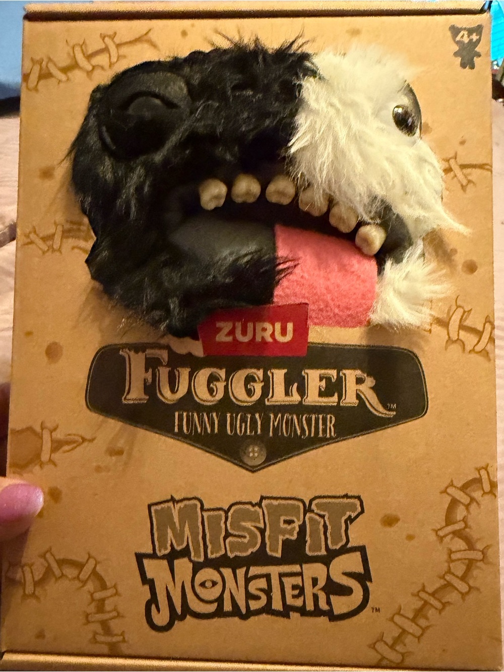 (BNIB) Zuru Fuggler Misfit Monsters Black & White Plush Nib Funny Ugly